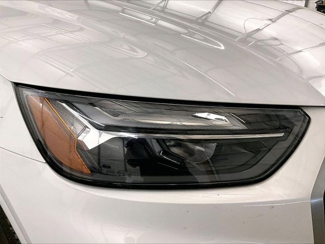 2022 Audi Q5 45 S line Premium White at Sutliff Volkswagen