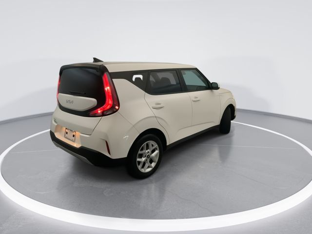 Used 2023 White Kia LX image 6