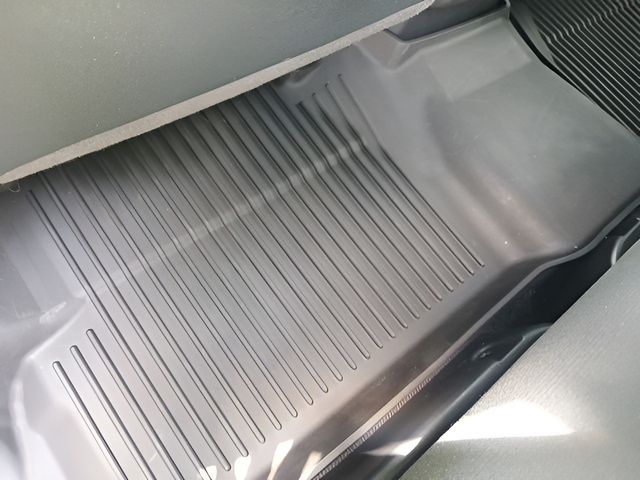 Used 2024 Nissan Frontier Truck