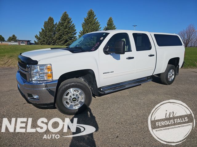 Summit White 2011 Chevrolet Silverado 2500HD LT Crew Cab RWD Pickup Truck 4X2 6-Speed Automatic Overdrive