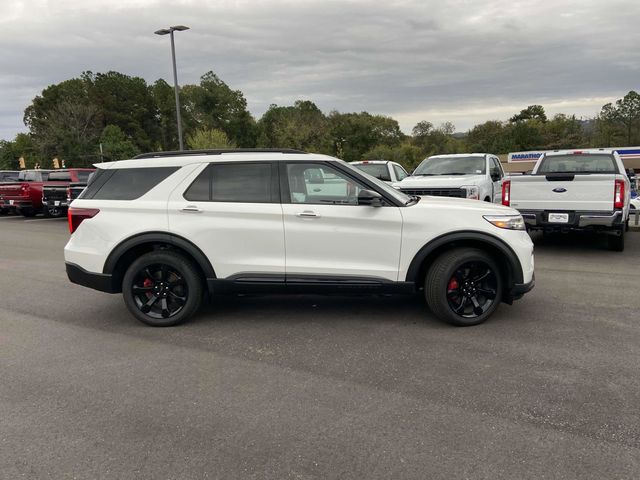 2024 Ford Explorer ST 2