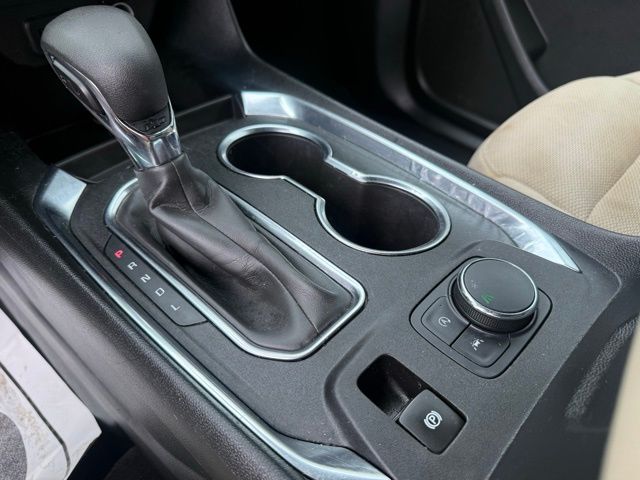 used 2023 Chevrolet Traverse car