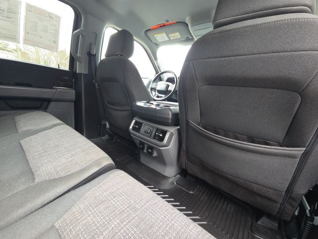 2022 Ford F-150 XLT:C02410C