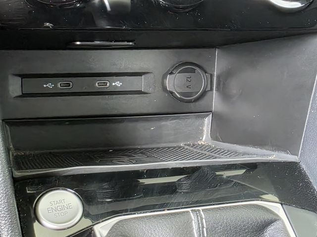 2024 Volkswagen Taos SE - Photo 22