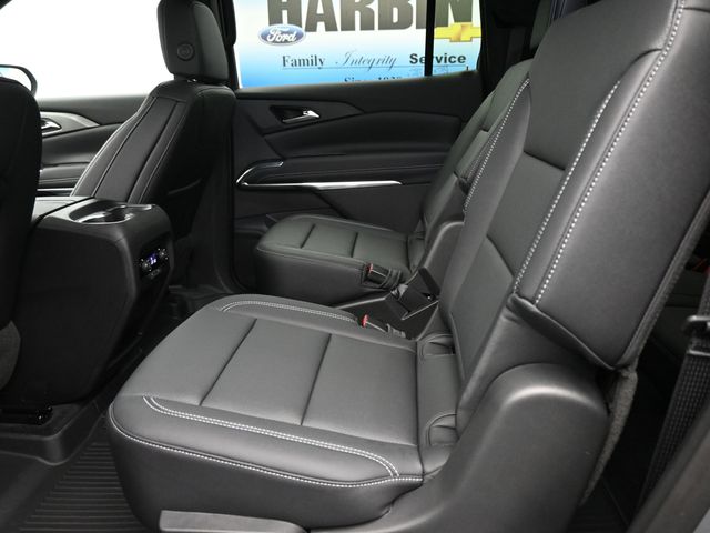 2025 Chevrolet Traverse LT photo