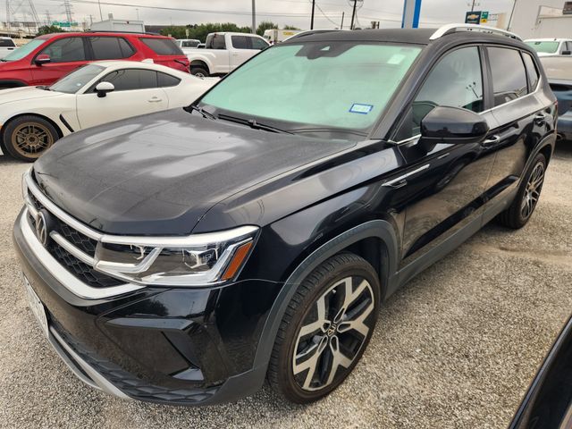 2022 Volkswagen Taos 1.5T SEL - 1