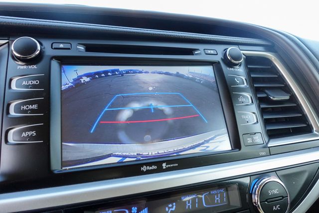 used 2015 Toyota Highlander car, priced at $15,955