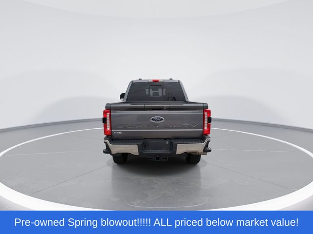 Used 2024 Carbonized Gray Metallic Ford Lariat image 7