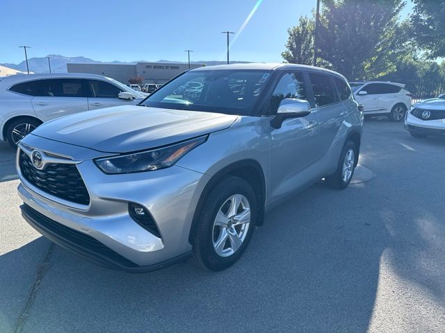 2024 Toyota Highlander LE AWD