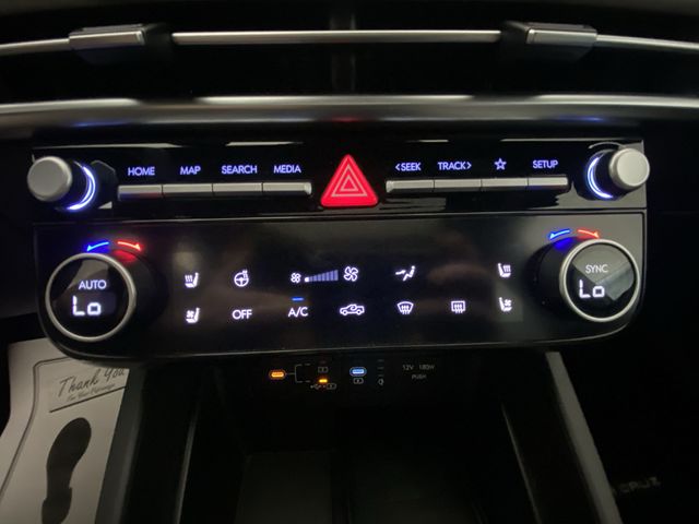 Used 2025 White Hyundai Limited image 19