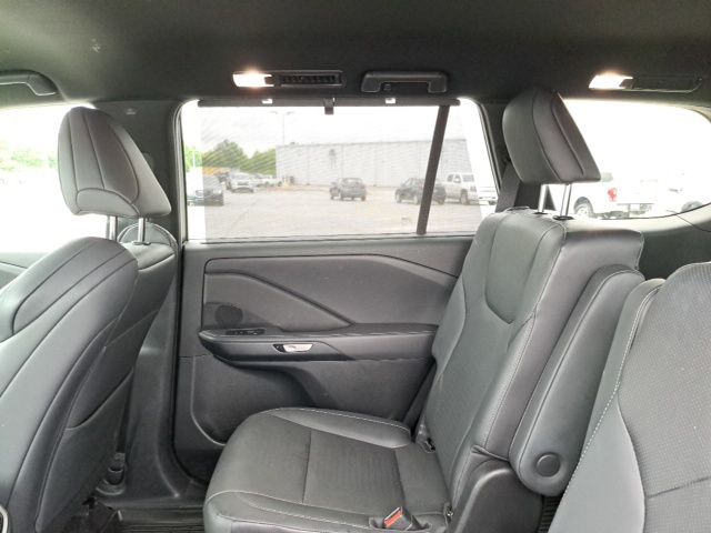 Used 2024 Silver Lexus 500h F SPORT Premium image 19