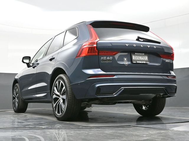 2025 Volvo XC60  photo