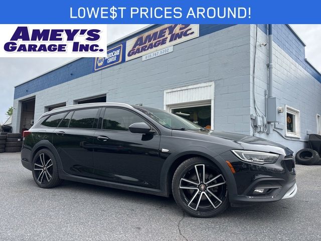 2018 Buick Regal Essence AWD's photo