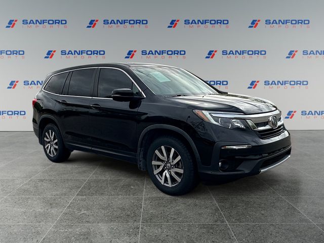 View vehicle photo 7