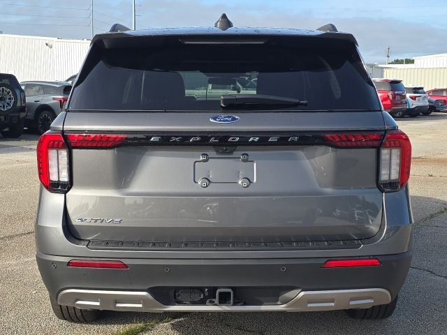 2025 Ford Explorer Active:B02481