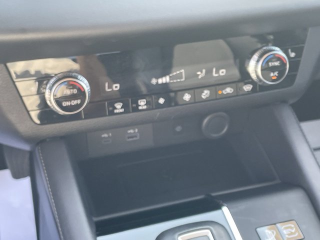 Used 2025 Mitsubishi Outlander PHEV SUV