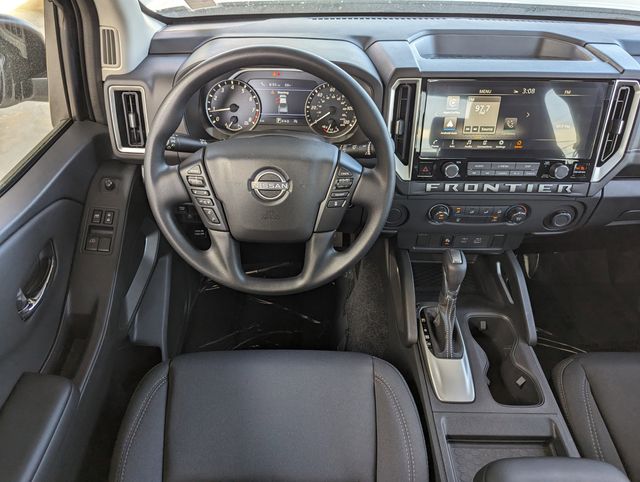 2025 Nissan Frontier SV photo