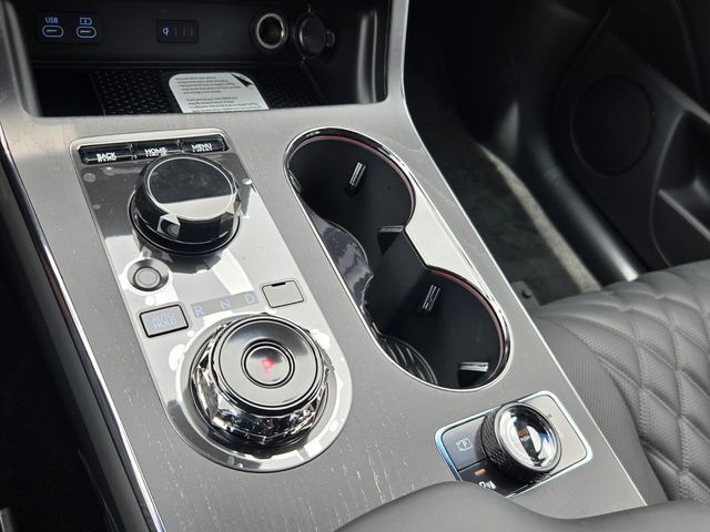 2027 Genesis GV80