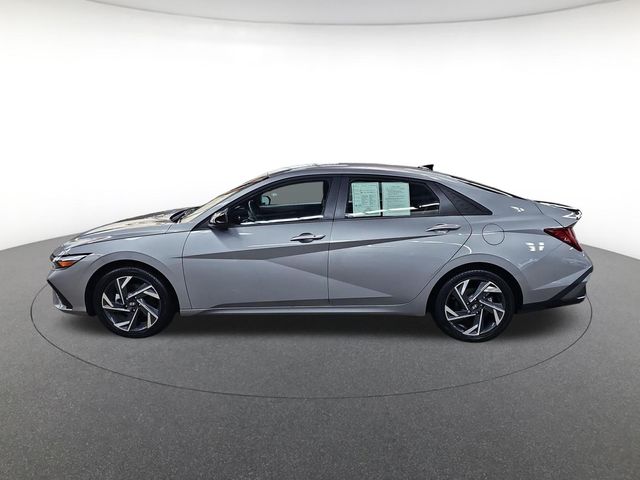 used 2025 Hyundai Elantra Hybrid car, priced at $24,711