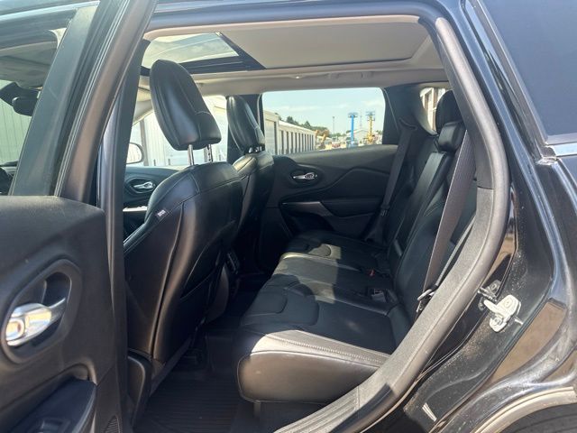 2020 Diamond Black Crystal Pearlcoat Jeep Cherokee Limited 4X4 SUV