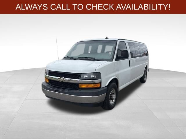 2018 Chevrolet Express 3500 LT photo
