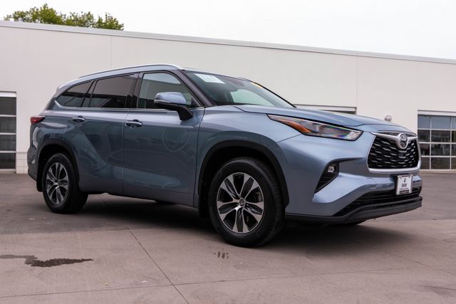 Used 2022 Toyota Highlander SUV