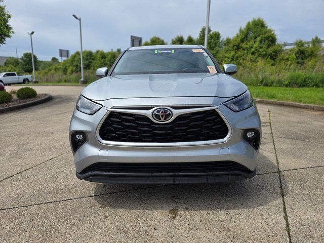 2023 Toyota Highlander L photo