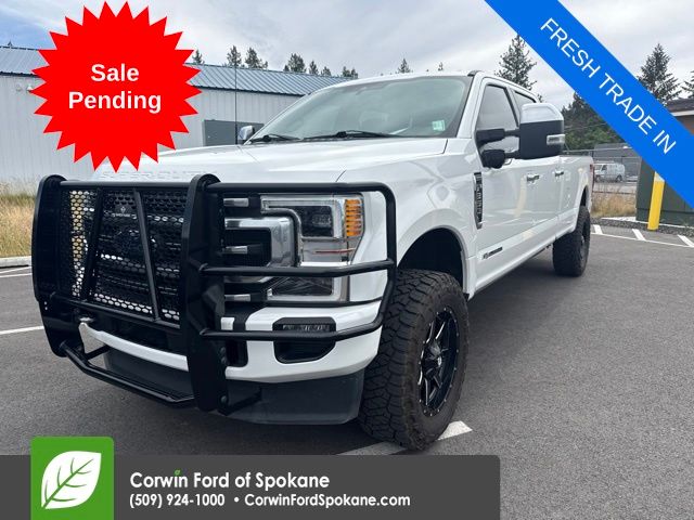 Star White Metallic Tri-Coat 2022 Ford F-350 Super Duty Pickup Truck Four-Wheel Drive Automatic