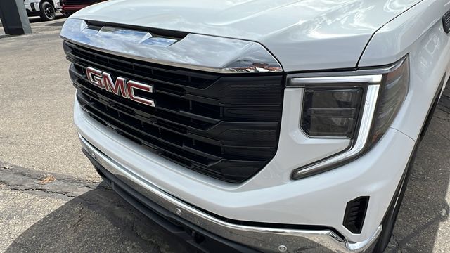 2024 GMC Sierra 1500 Pro 9