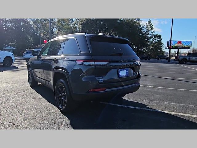 2026 Jeep Grand Cherokee Altitude 4x4