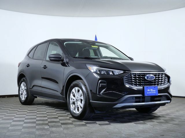 Black Metallic 2025 Ford Escape SUV / Crossover All-Wheel Drive 8-Speed Automatic