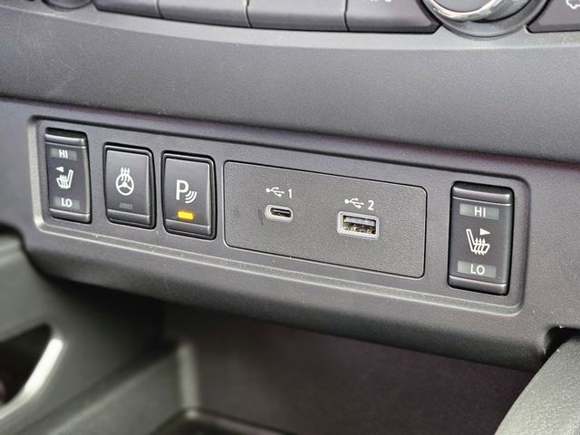 Used 2025 Nissan Frontier Truck