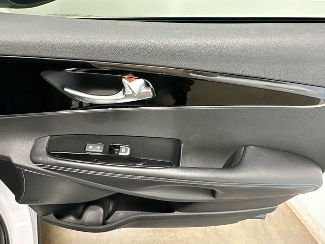2018 Kia Sorento SX Limited White at Sutliff Volkswagen