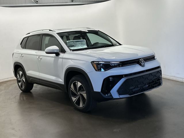 2026 Volkswagen Taos 1.5T SE White at Sutliff Volkswagen