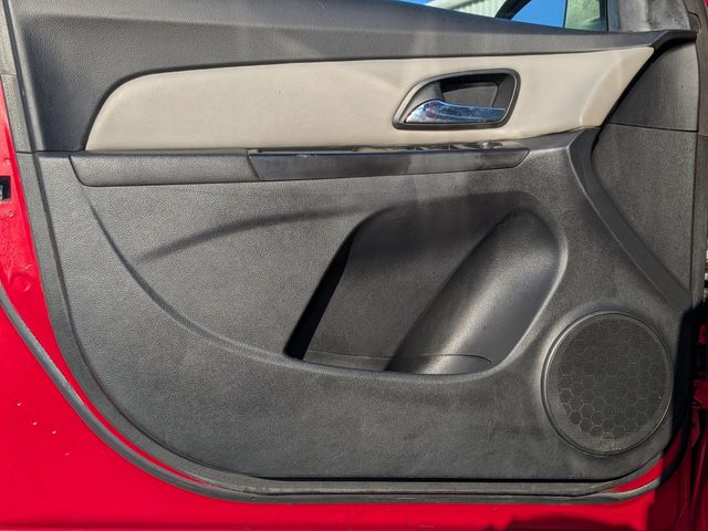2014 Chevrolet Cruze LS - 10