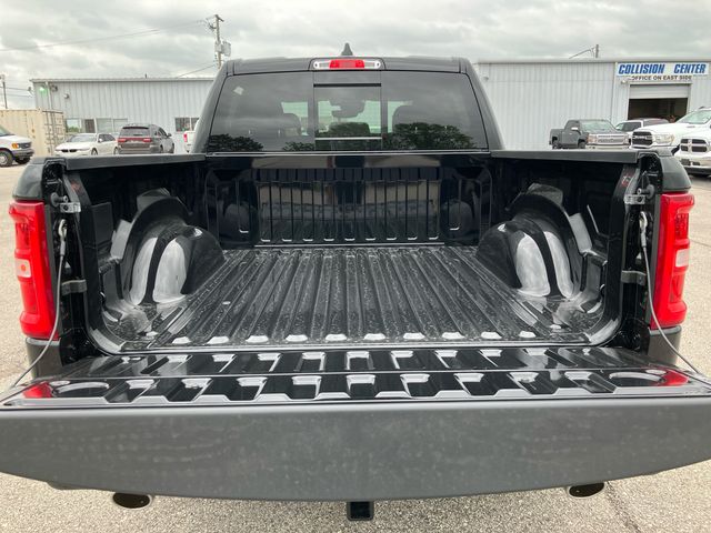 2025 Ram 1500 Big Horn/Lone Star 9