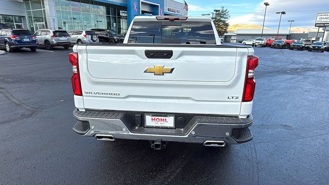 2025 Chevrolet Silverado 1500 LTZ 4