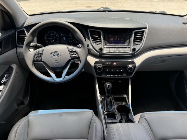 2016 Hyundai Tucson SE Gray at Community Honda