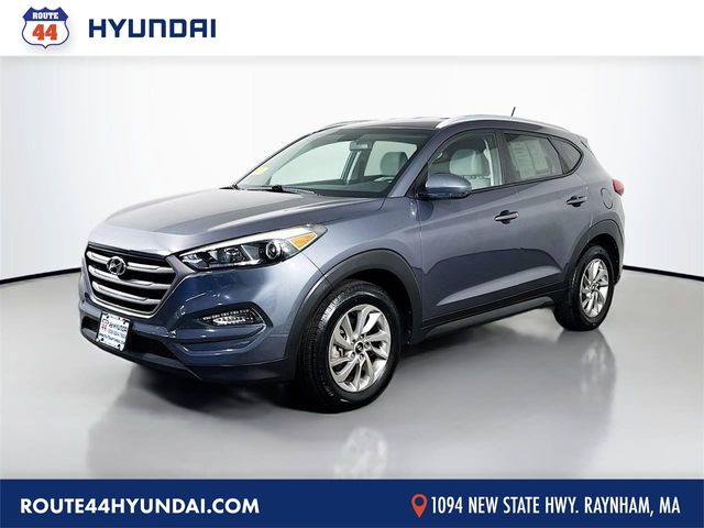 2016 Hyundai Tucson 2.0L SE AWD with Beige Seats