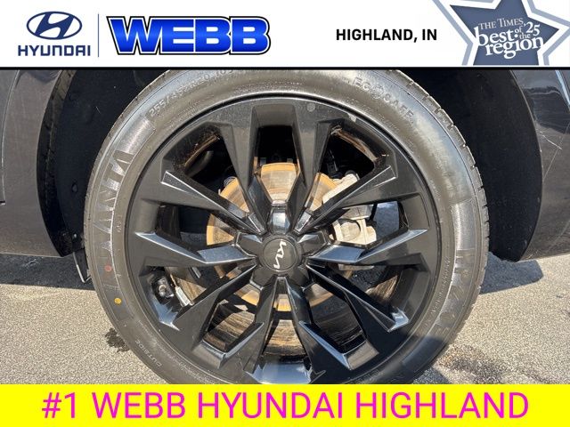 Used 2023 Black Kia SX-Prestige image 34