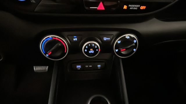2023 Intense Blue Hyundai Venue SE FWD SUV