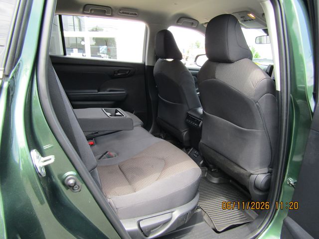 used 2023 Toyota Highlander car, priced at $32,999