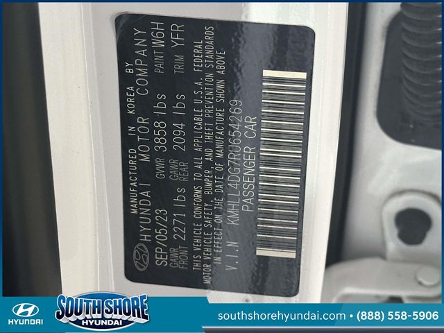 Used 2024 Hyundai Elantra Sedan