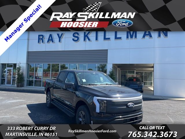 Black Metallic 2025 Ford F-150 Lightning Flash SuperCrew AWD Pickup Truck All-Wheel Drive Automatic