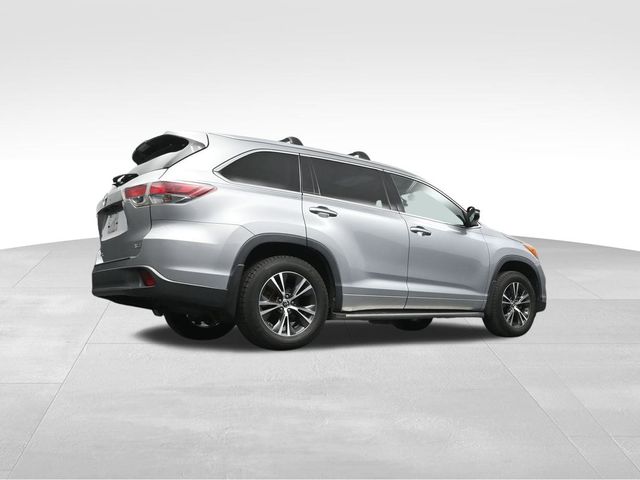 2016 Toyota Highlander XLE V6 39