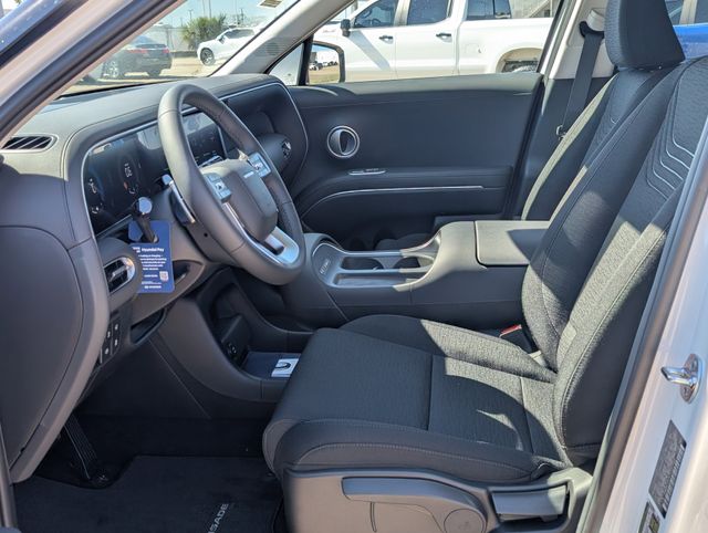 New 2026 White Hyundai SE image 13