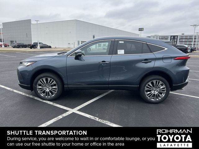 2024 Toyota Venza XLE 3