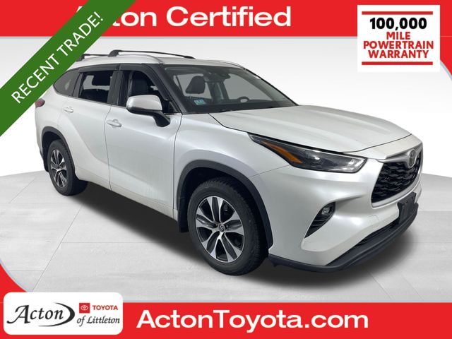 White (Wind Chill Pearl) 2022 Toyota Highlander XLE AWD SUV / Crossover All-Wheel Drive 8-Speed Automatic