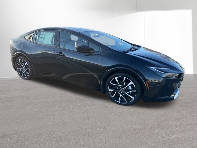 2026 Toyota Prius XSE Premium's photo