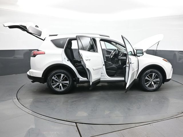 2018 Toyota RAV4 XLE 51